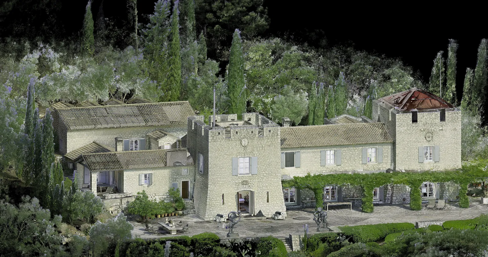 Έγχρωμο νέφος σημείων λιθόκτιστου συγκροτήματος με πύργους στην Αττική